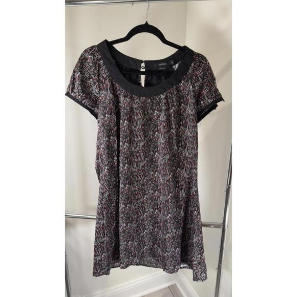 Vertigo Dresses & Skirts - Stylish Vertigo Printed Dress - Medium